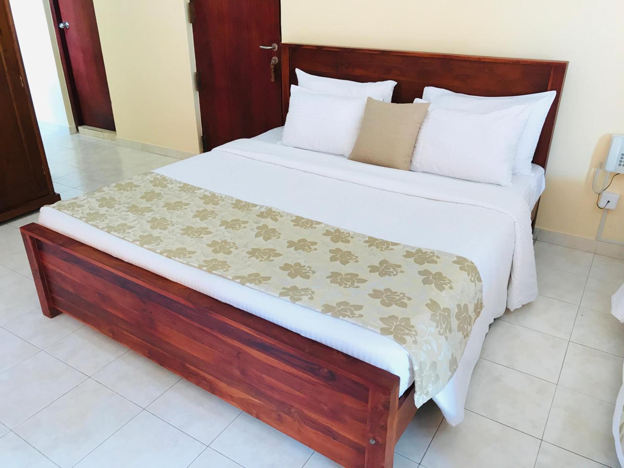 Siluni'S Villa Anuradhapura Værelse billede