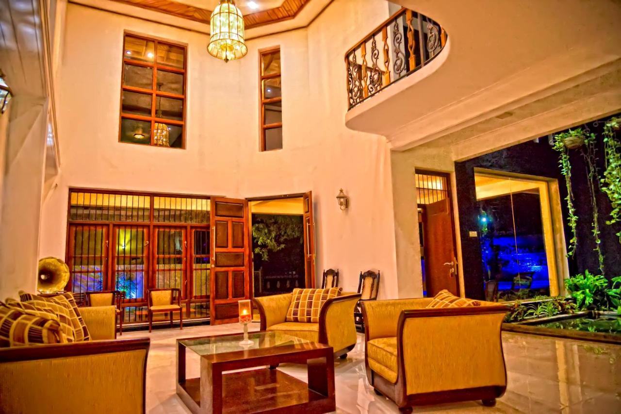 Siluni'S Villa Anuradhapura Eksteriør billede