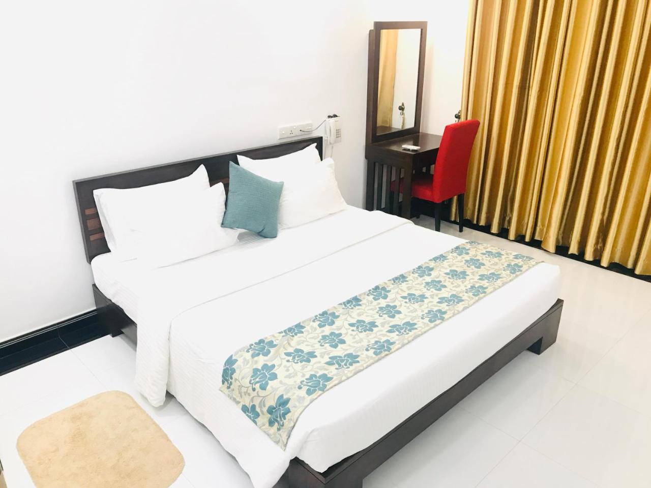 Siluni'S Villa Anuradhapura Eksteriør billede